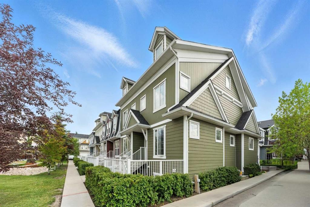 927 Auburn Bay Circle Se, Calgary, AB - Outdoor With Facade