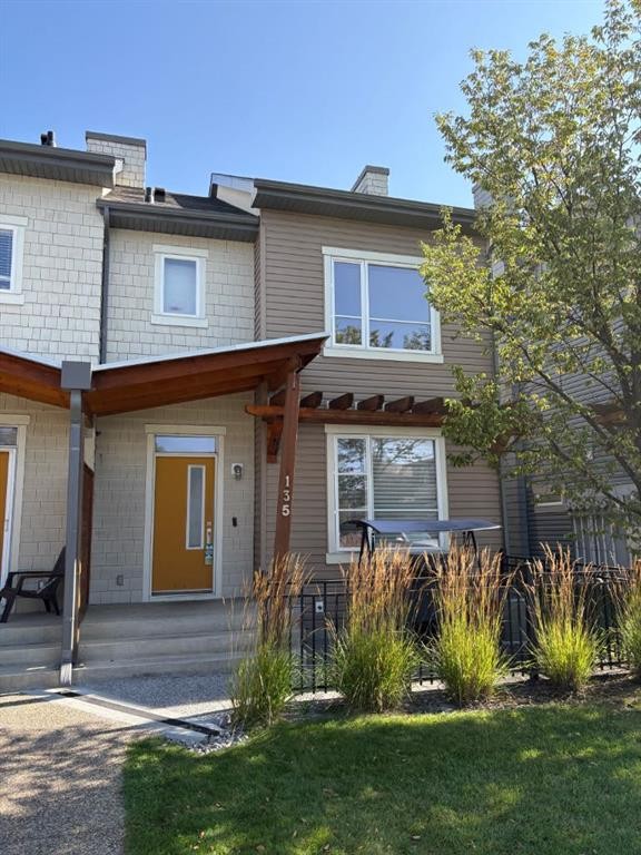 135 Chapalina Square Se, Calgary, AB - Outdoor