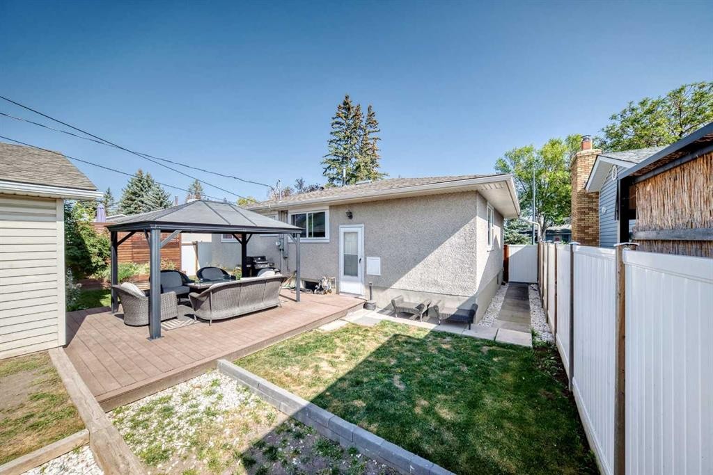 727 Macleay Road Ne, Calgary, AB - Outdoor With Deck Patio Veranda With Exterior