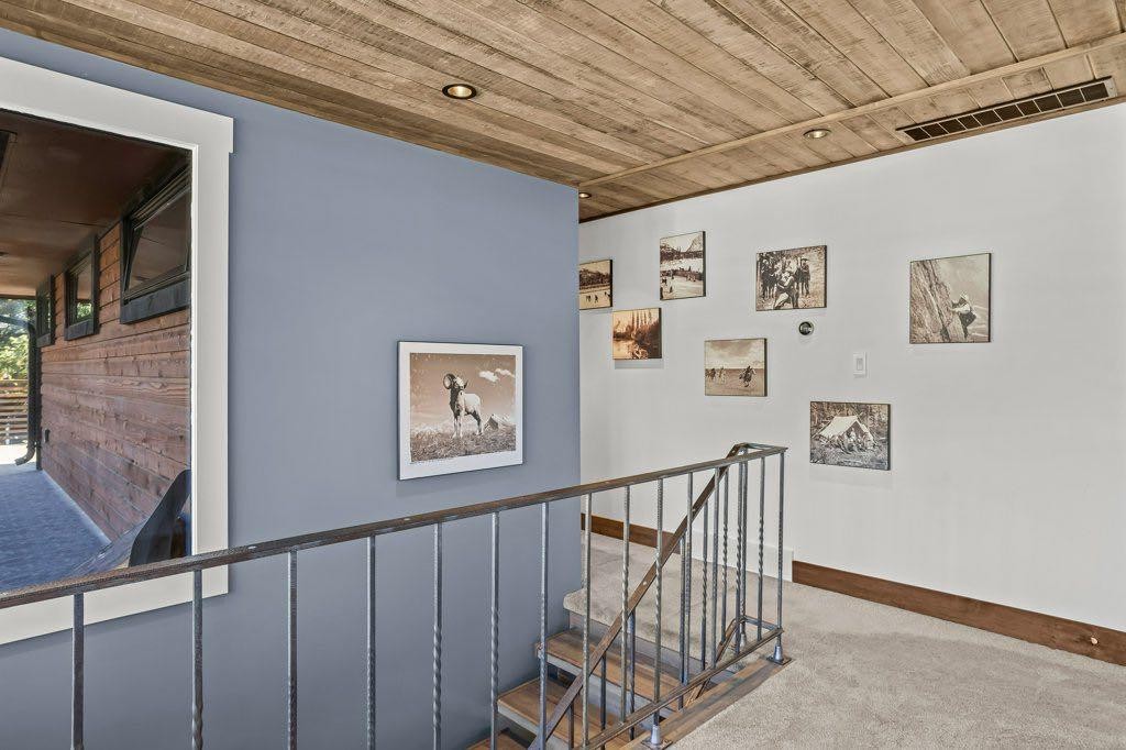 115 Spray Avenue, Banff, AB - Indoor Photo Showing Other Room