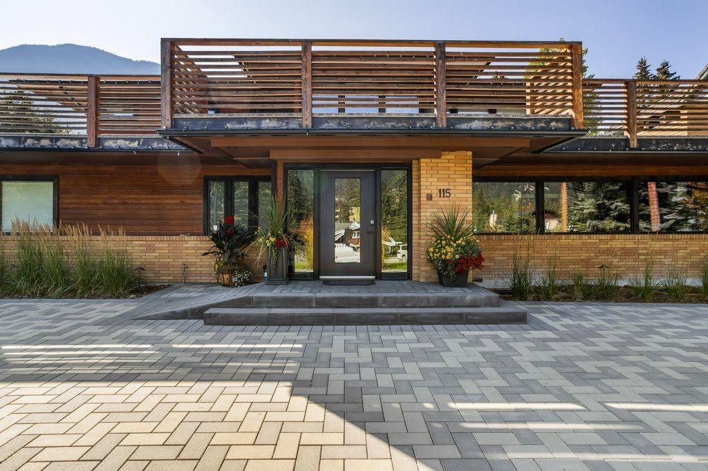 115 Spray Avenue, Banff, AB - Outdoor