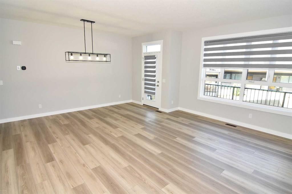 142 Sovereign Common Sw, Calgary, AB