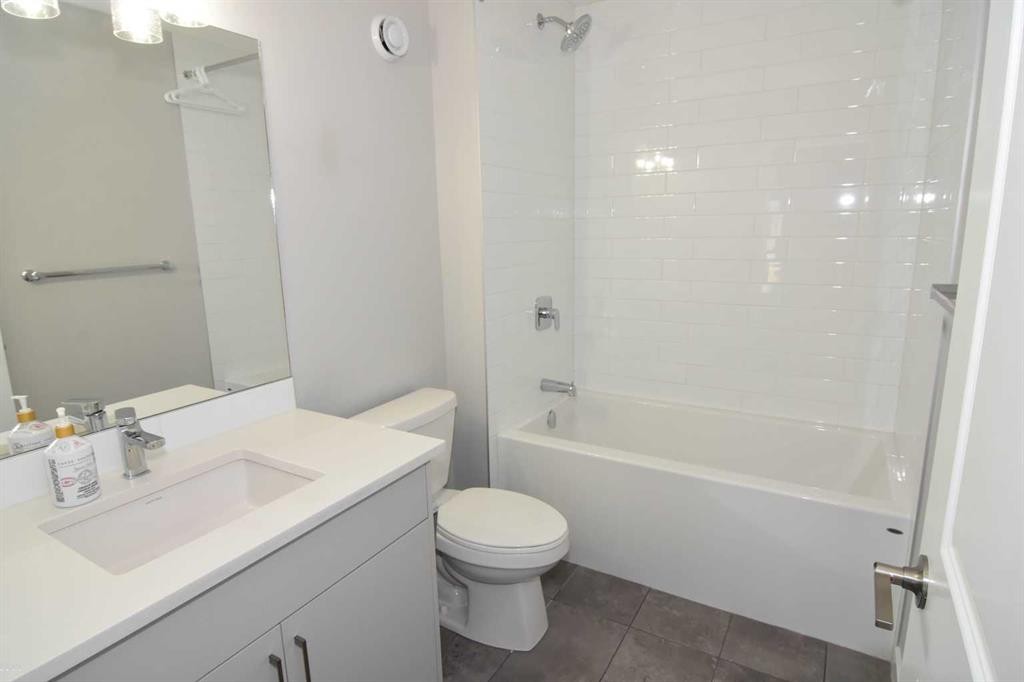 142 Sovereign Common Sw, Calgary, AB