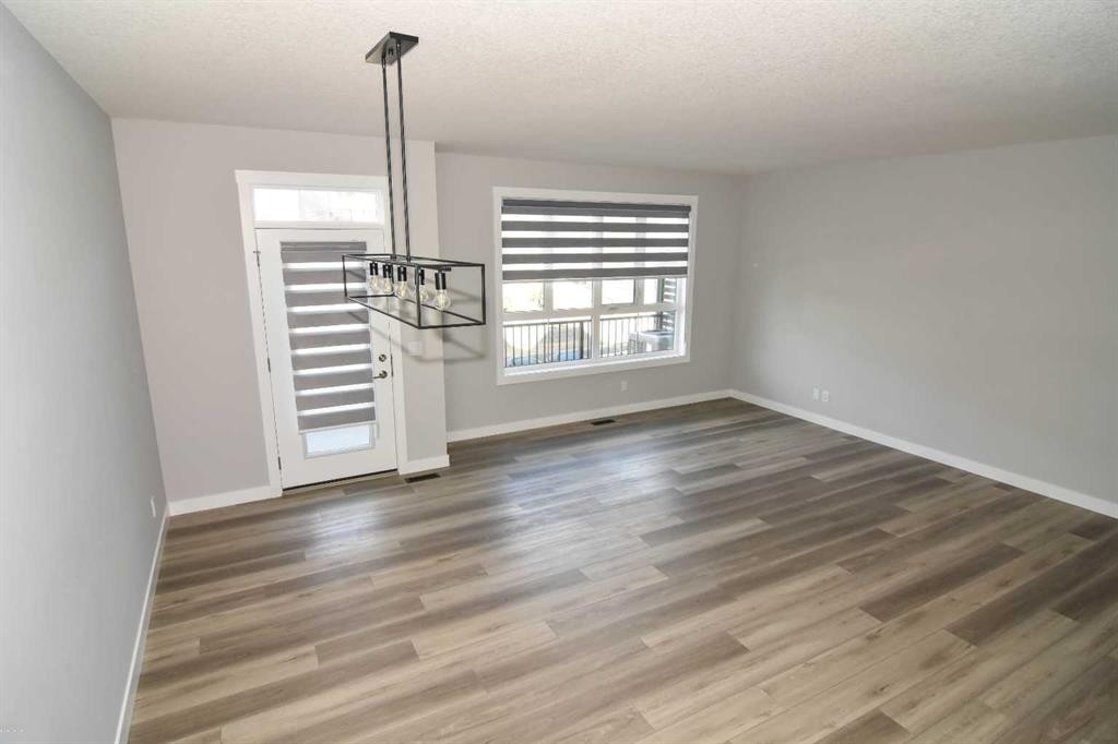 142 Sovereign Common Sw, Calgary, AB