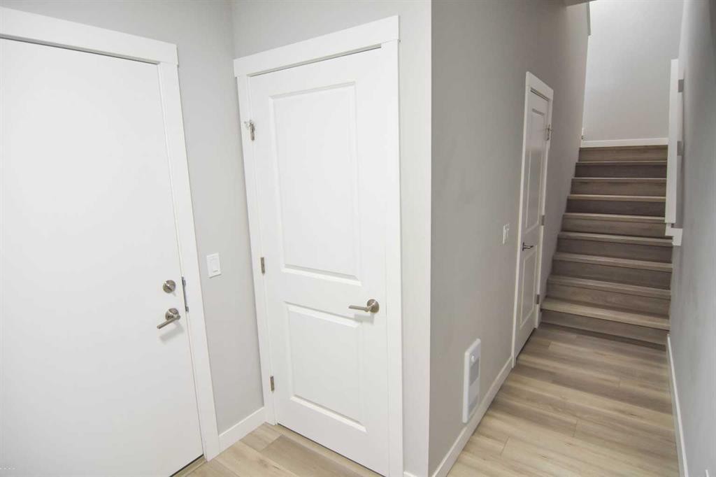 142 Sovereign Common Sw, Calgary, AB