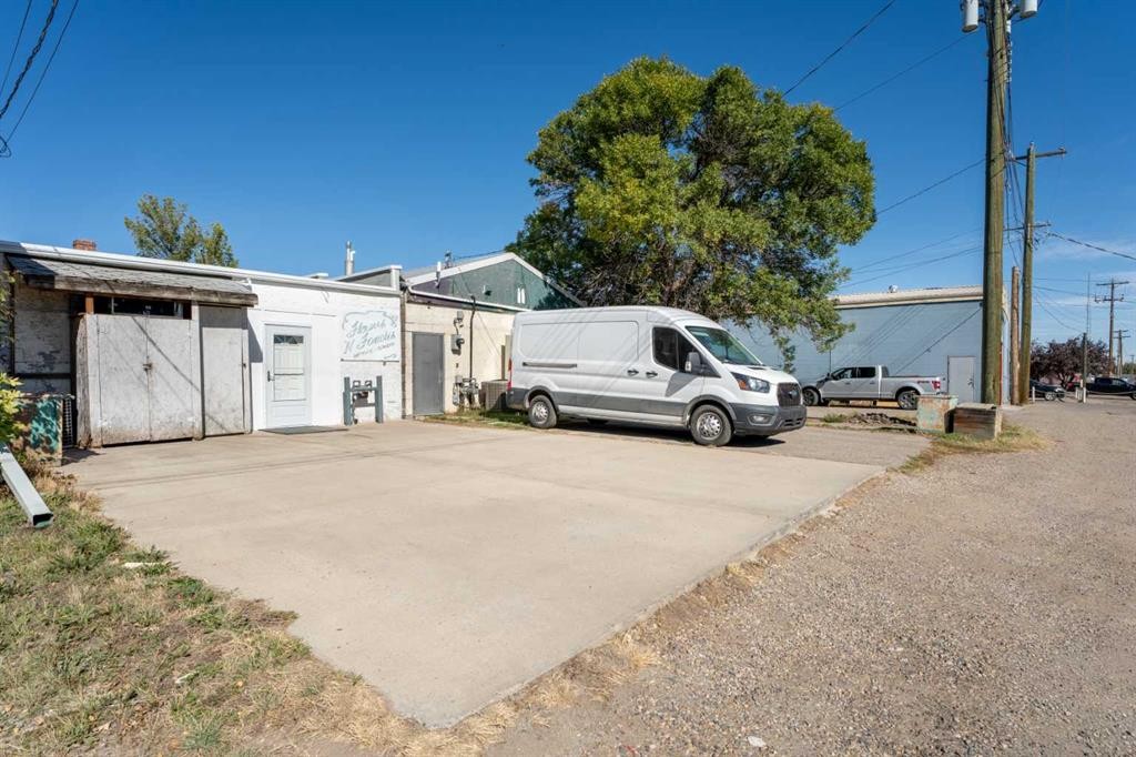 121 Centre Street, Vulcan, AB