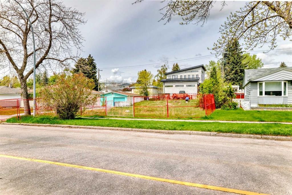 523 Northmount Drive Nw, Calgary, AB