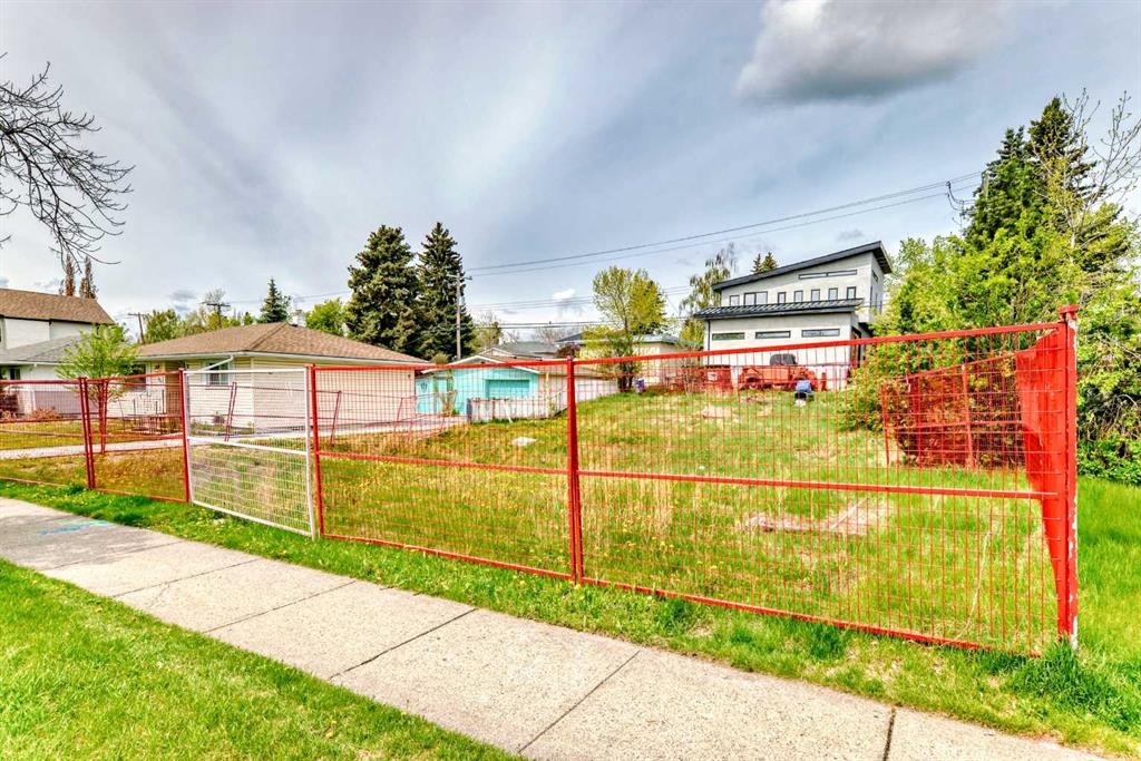 523 Northmount Drive Nw, Calgary, AB