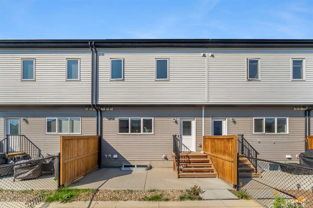 72 Creekside Boulevard Sw, Calgary, AB - Outdoor With Exterior