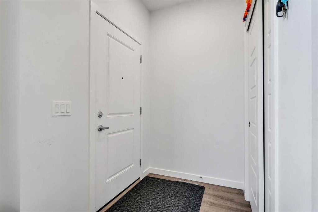 72 Creekside Boulevard Sw, Calgary, AB - Indoor Photo Showing Other Room