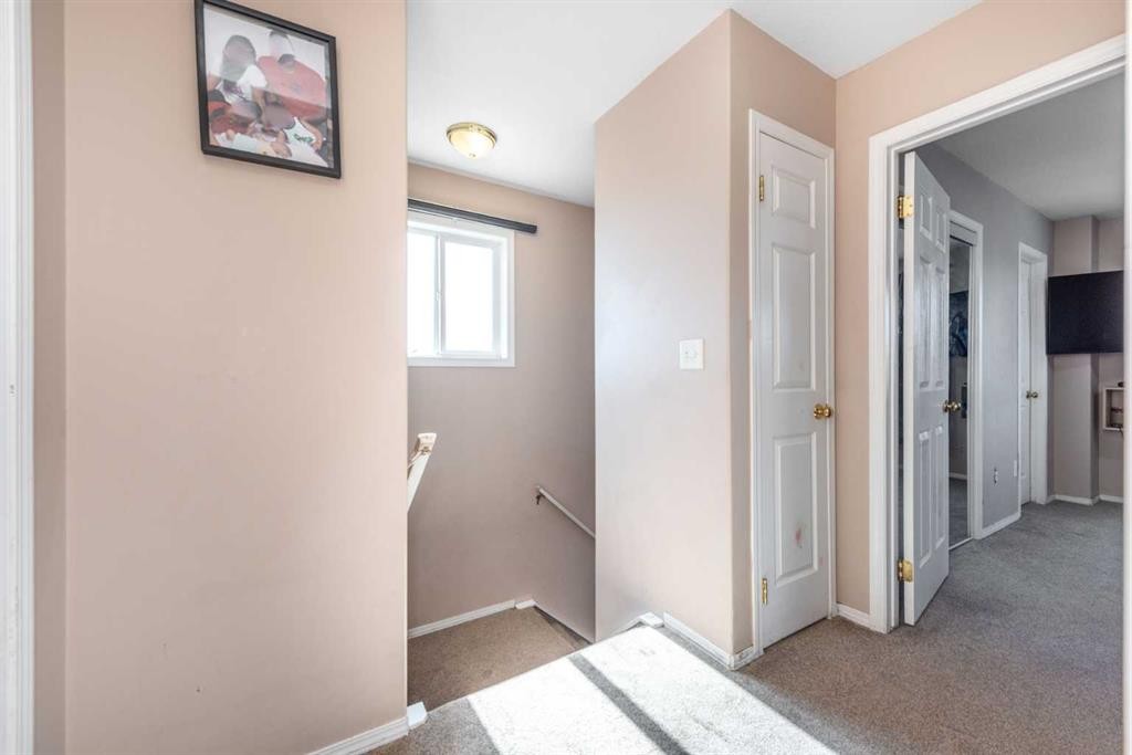 10 Tarawood Lane Ne, Calgary, AB - Indoor