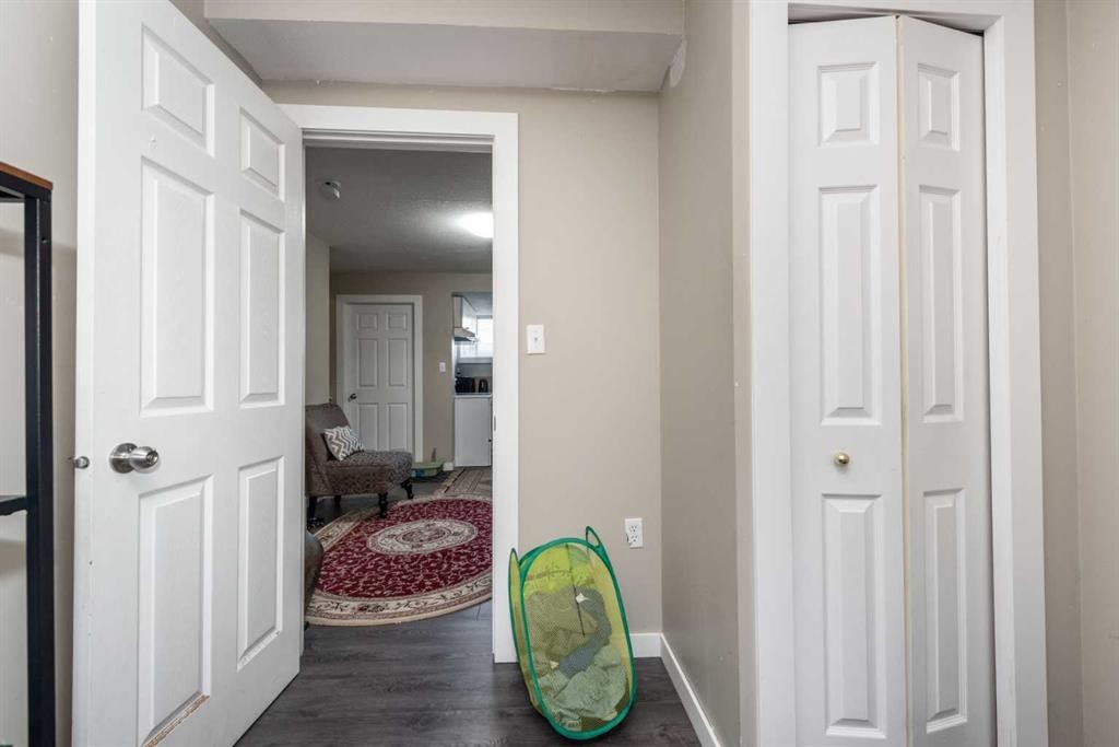 10 Tarawood Lane Ne, Calgary, AB - Indoor Photo Showing Other Room