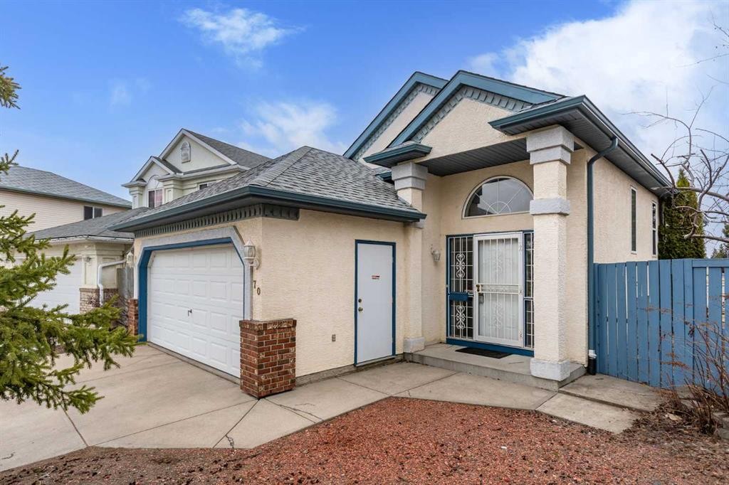 70 Anaheim Green Ne, Calgary, AB - Outdoor