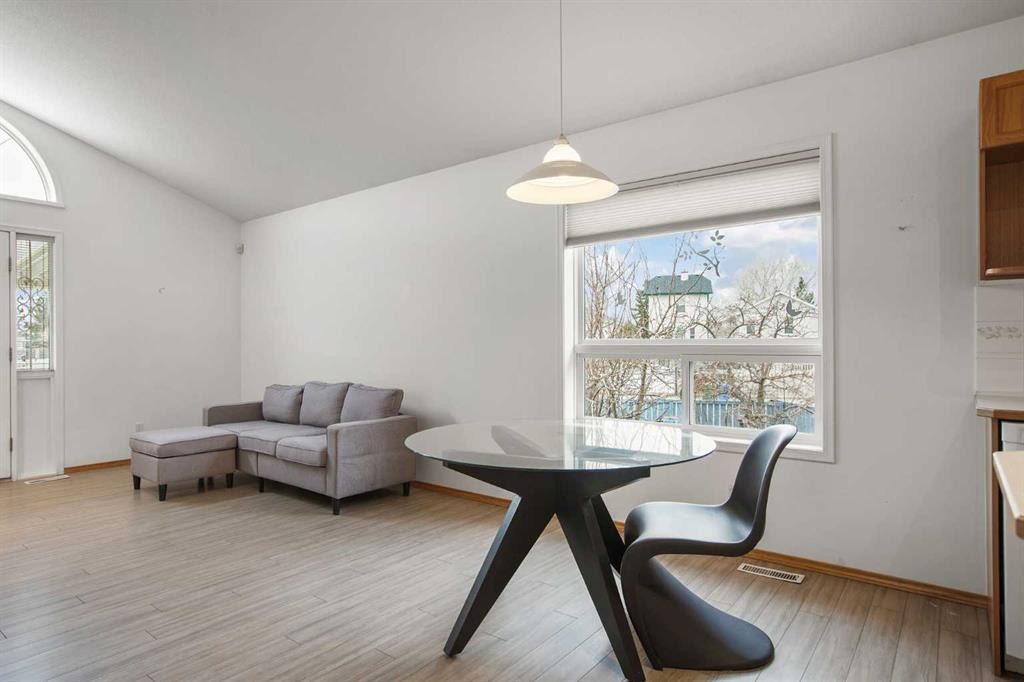 70 Anaheim Green Ne, Calgary, AB - Indoor