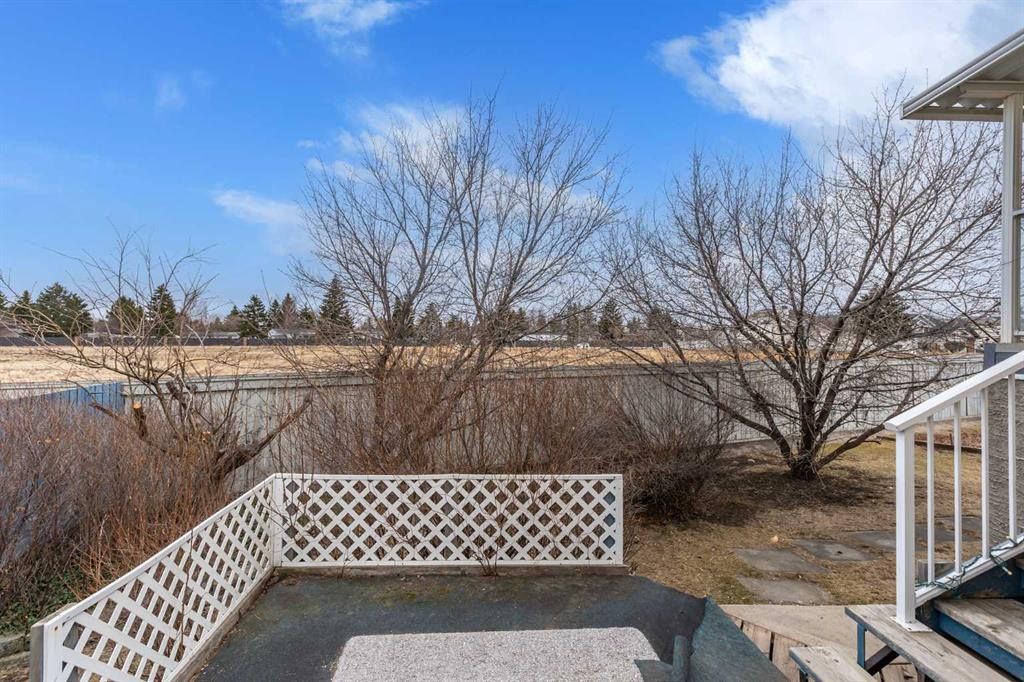 70 Anaheim Green Ne, Calgary, AB - Outdoor