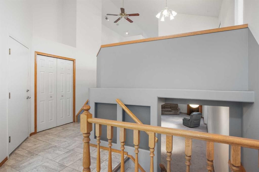 70 Anaheim Green Ne, Calgary, AB - Indoor Photo Showing Other Room