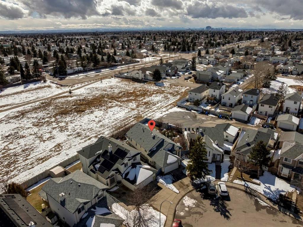 70 Anaheim Green Ne, Calgary, AB - Outdoor With View