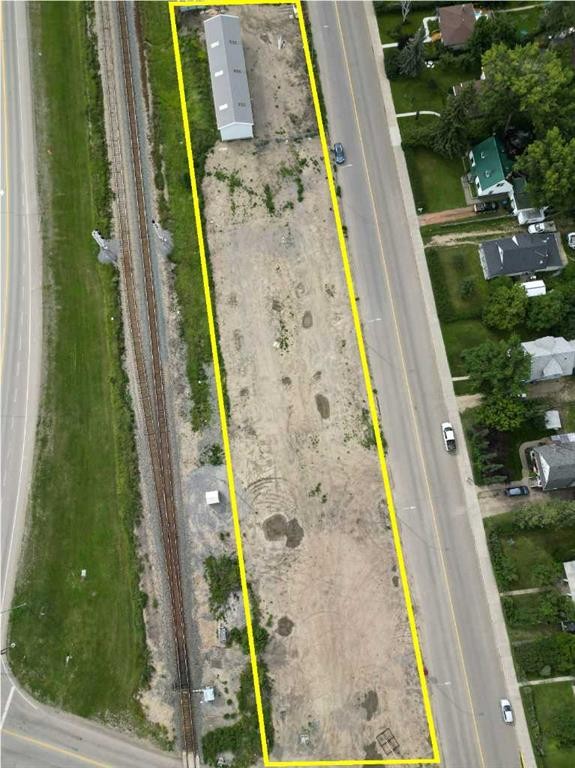 670 10 Avenue South, Carstairs, AB