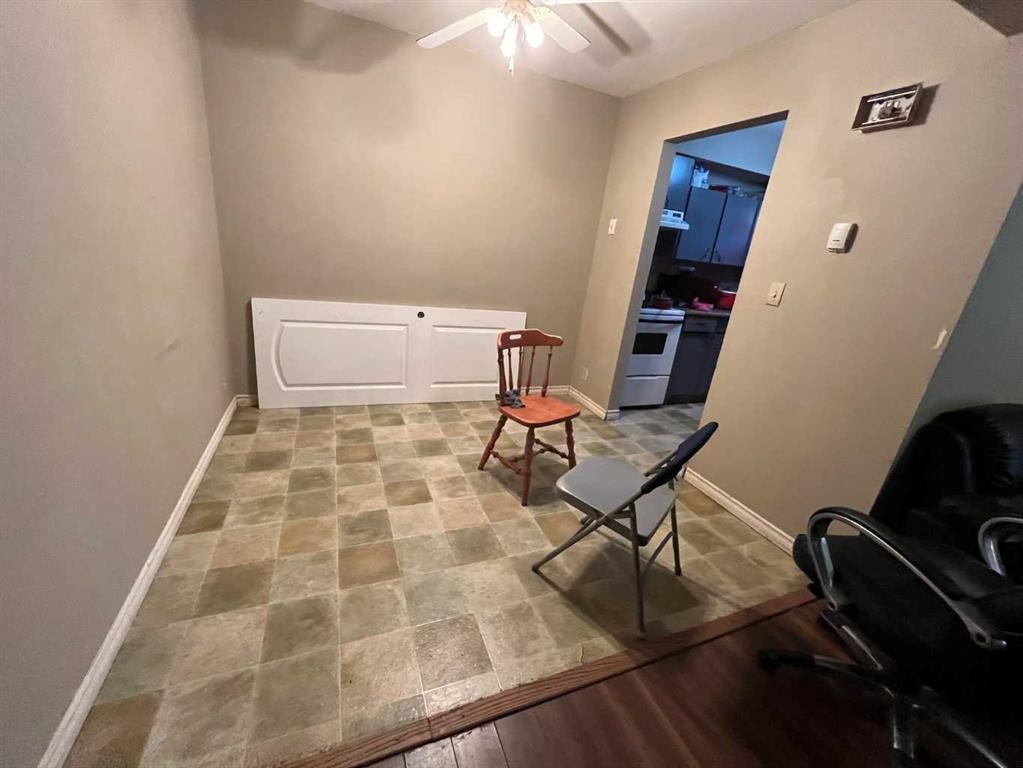 4611 50 Street, Red Deer, AB - Indoor Photo Showing Other Room