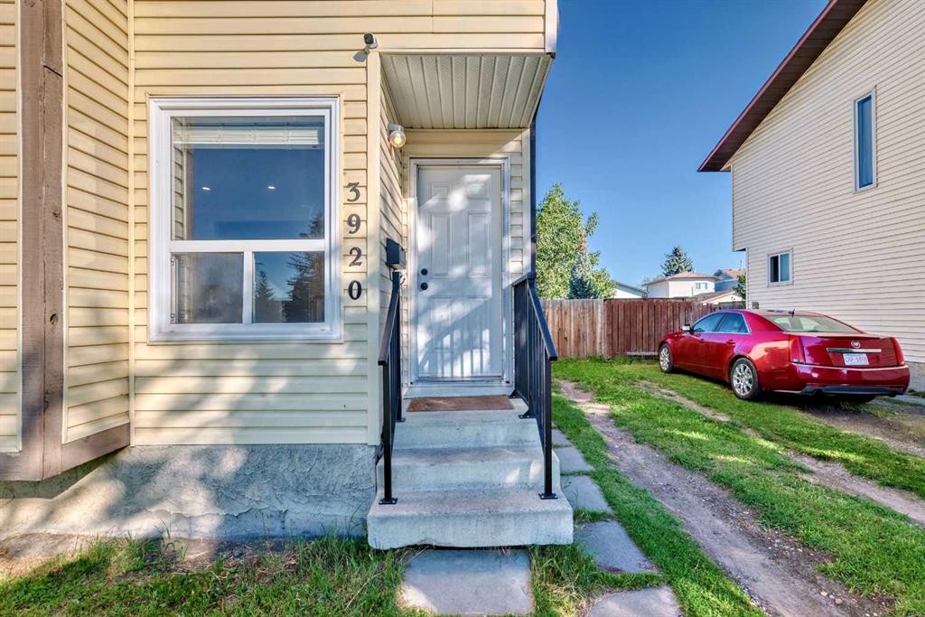 3920 44 Avenue Ne, Calgary, AB - Outdoor