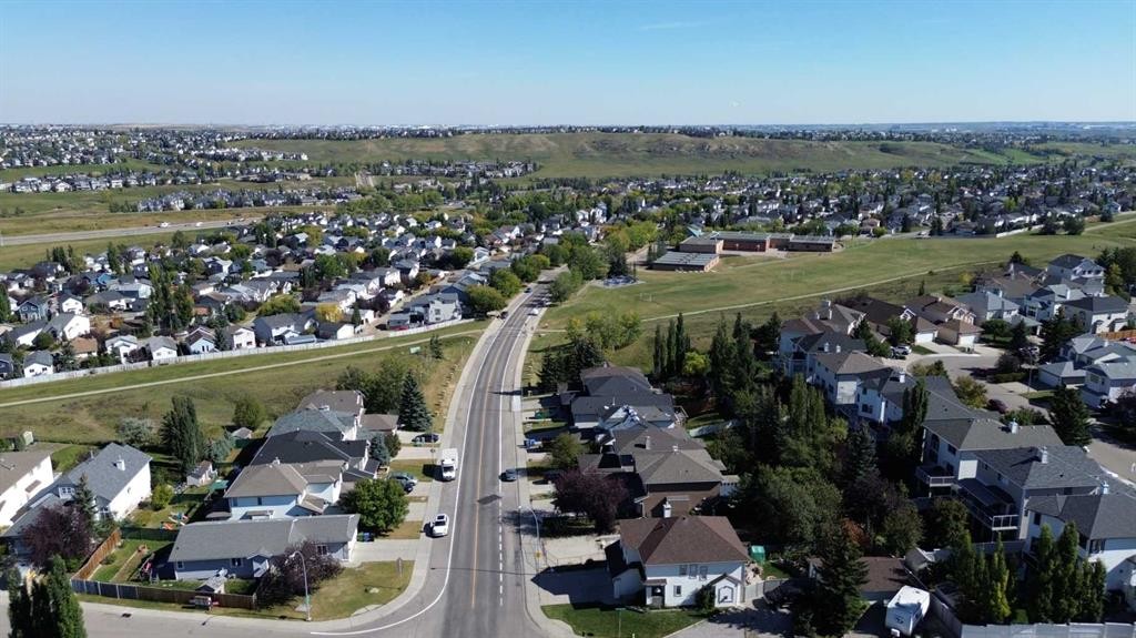 10929 Hidden Valley Drive Nw, Calgary, AB