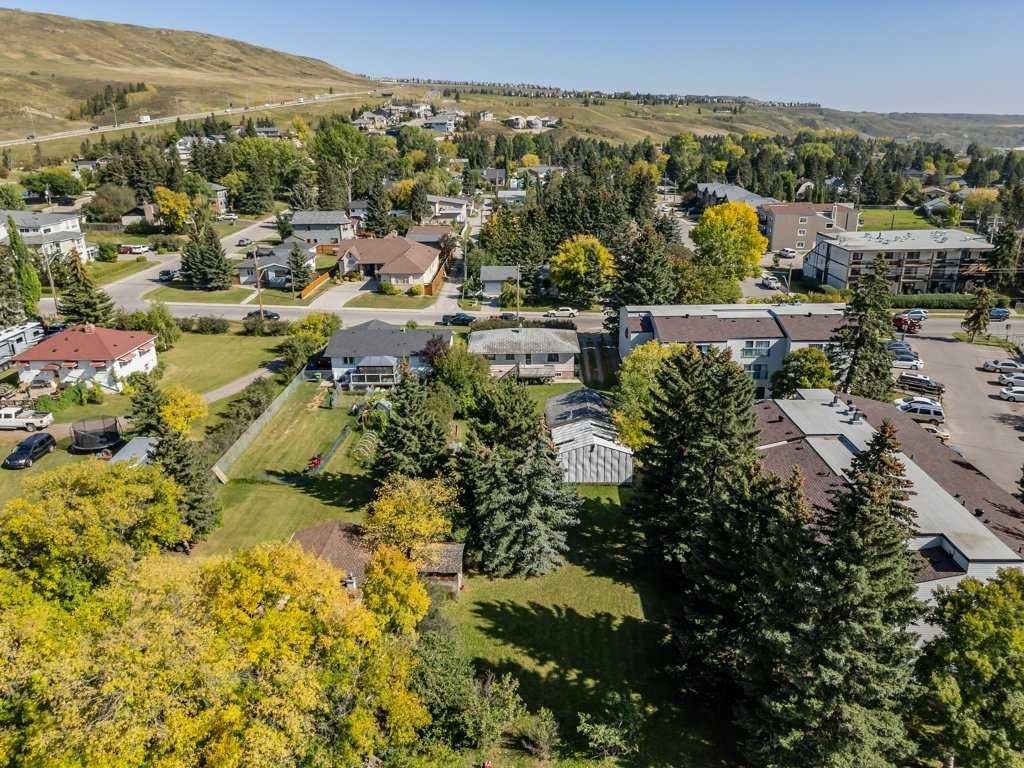 217 Ross Avenue, Cochrane, AB - Outdoor With View