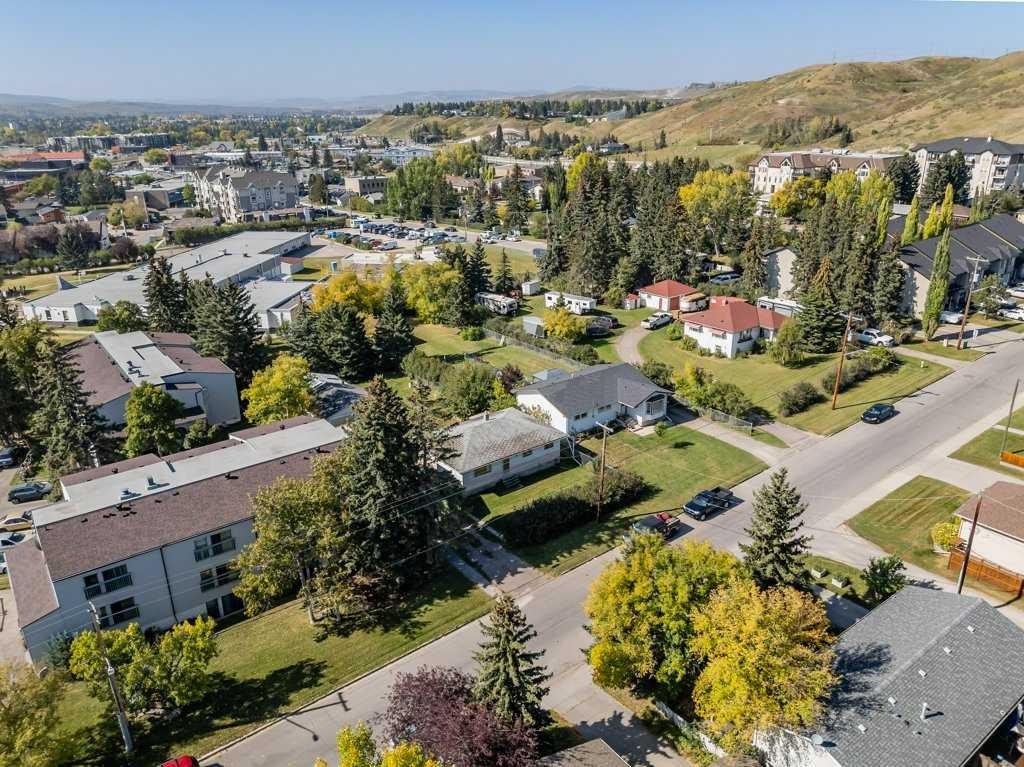 217 Ross Avenue, Cochrane, AB - Outdoor With View