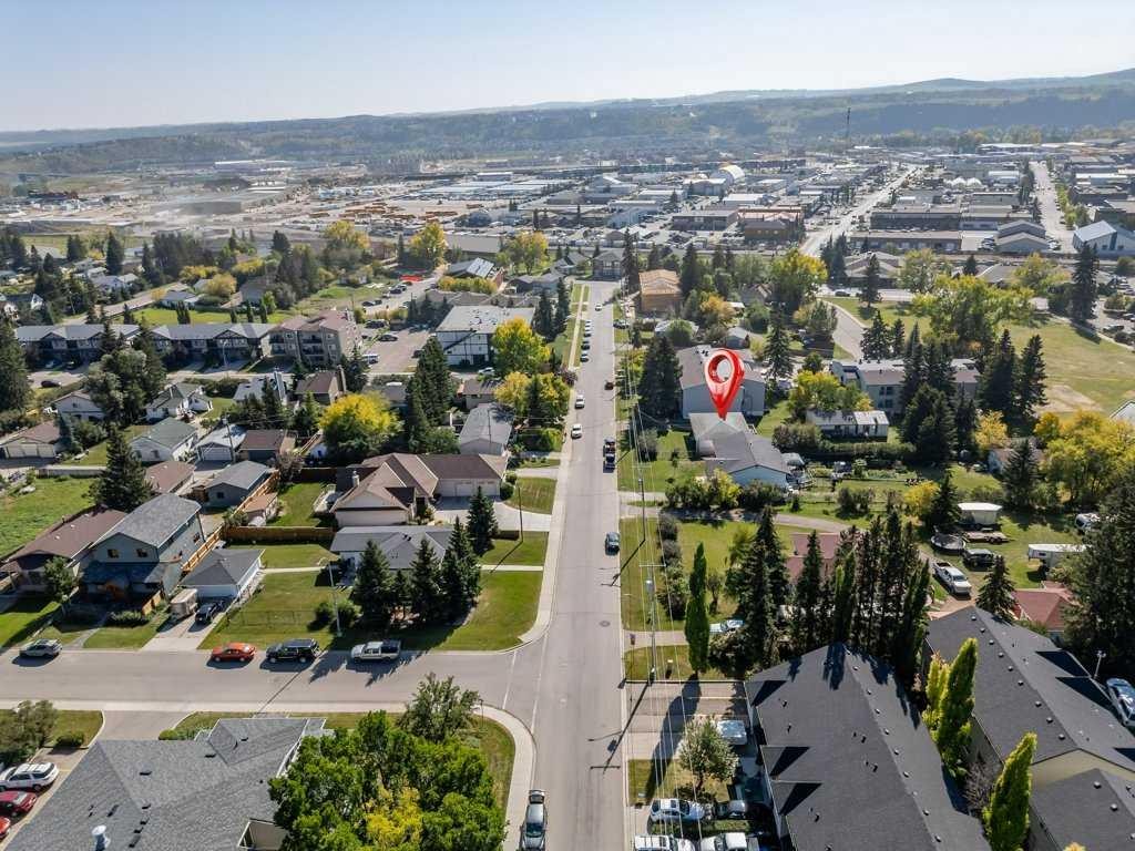 217 Ross Avenue, Cochrane, AB - Outdoor With View