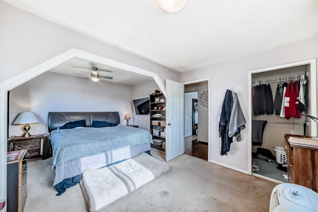 52 Castlebrook Rise Ne, Calgary, AB - Indoor Photo Showing Bedroom