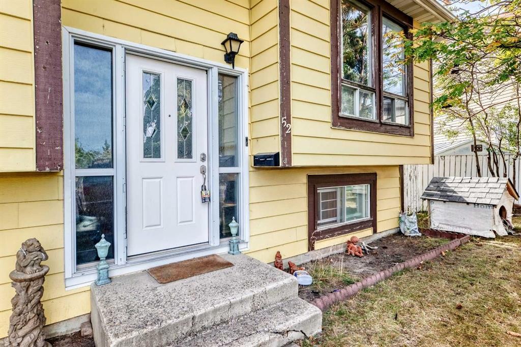 52 Castlebrook Rise Ne, Calgary, AB - Outdoor With Exterior