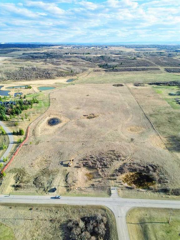 32079 Willow Way, Rural Rocky View County, AB