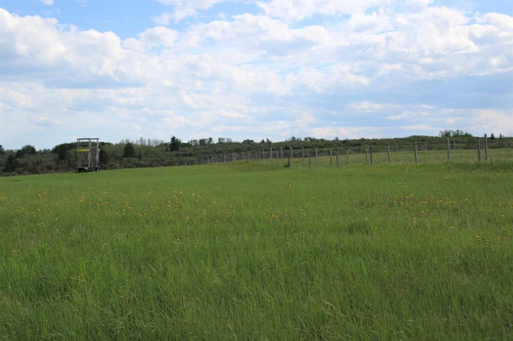 32079 Willow Way, Rural Rocky View County, AB
