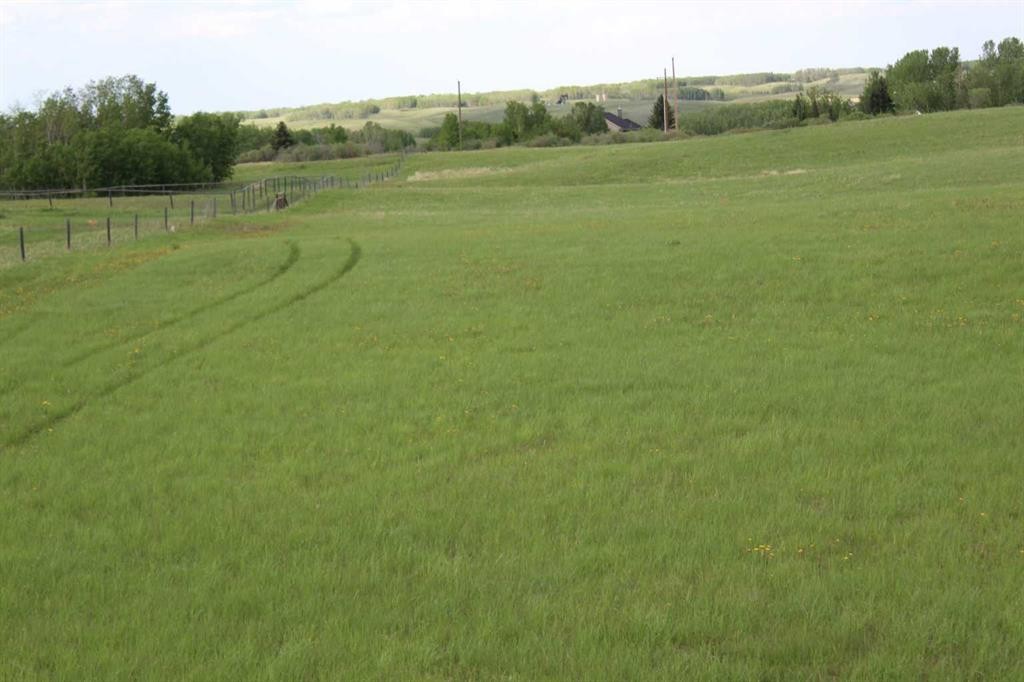 32079 Willow Way, Rural Rocky View County, AB