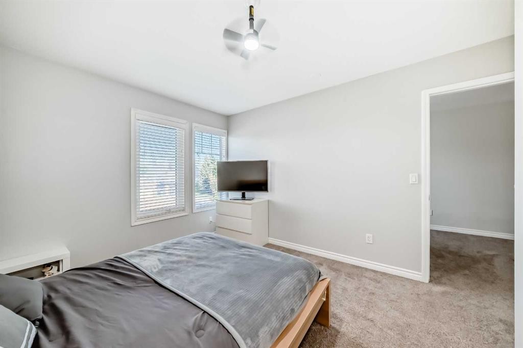 574 Chaparral Drive Se, Calgary, AB - Indoor Photo Showing Bedroom