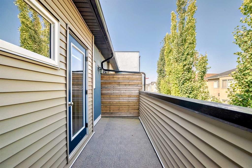 326 Covecreek Circle Ne, Calgary, AB - Outdoor With Exterior