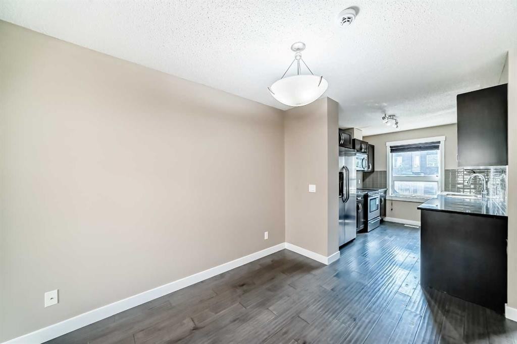 326 Covecreek Circle Ne, Calgary, AB - Indoor
