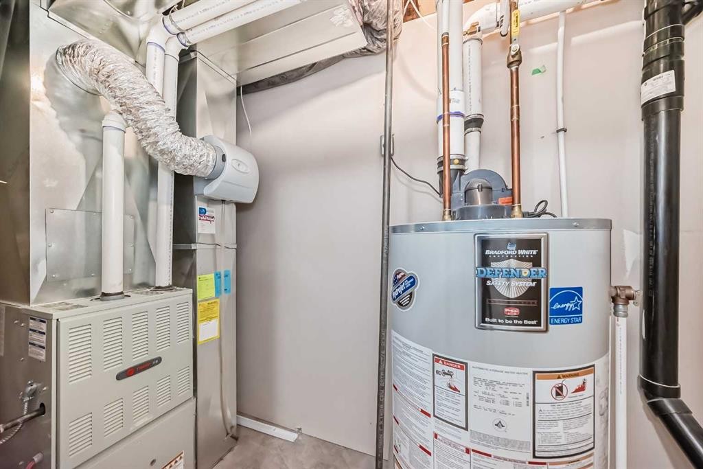 326 Covecreek Circle Ne, Calgary, AB - Indoor Photo Showing Basement