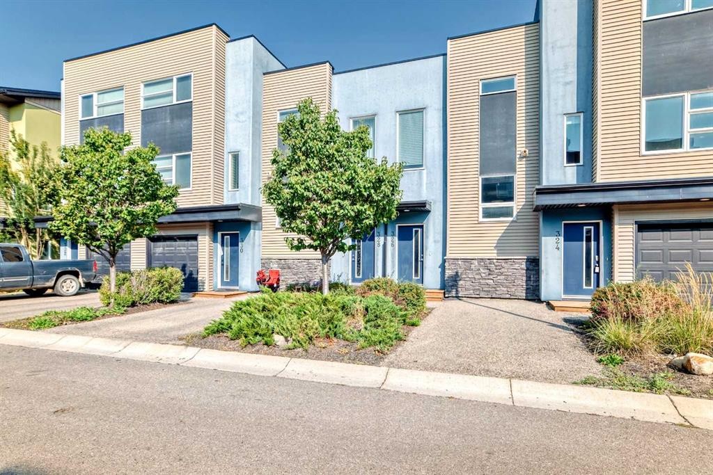 326 Covecreek Circle Ne, Calgary, AB - Outdoor With Facade