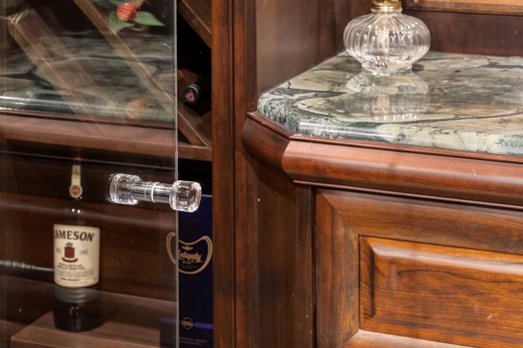 4 Aspen Ridge Bay Sw, Calgary, AB - Indoor Photo Showing Other Room