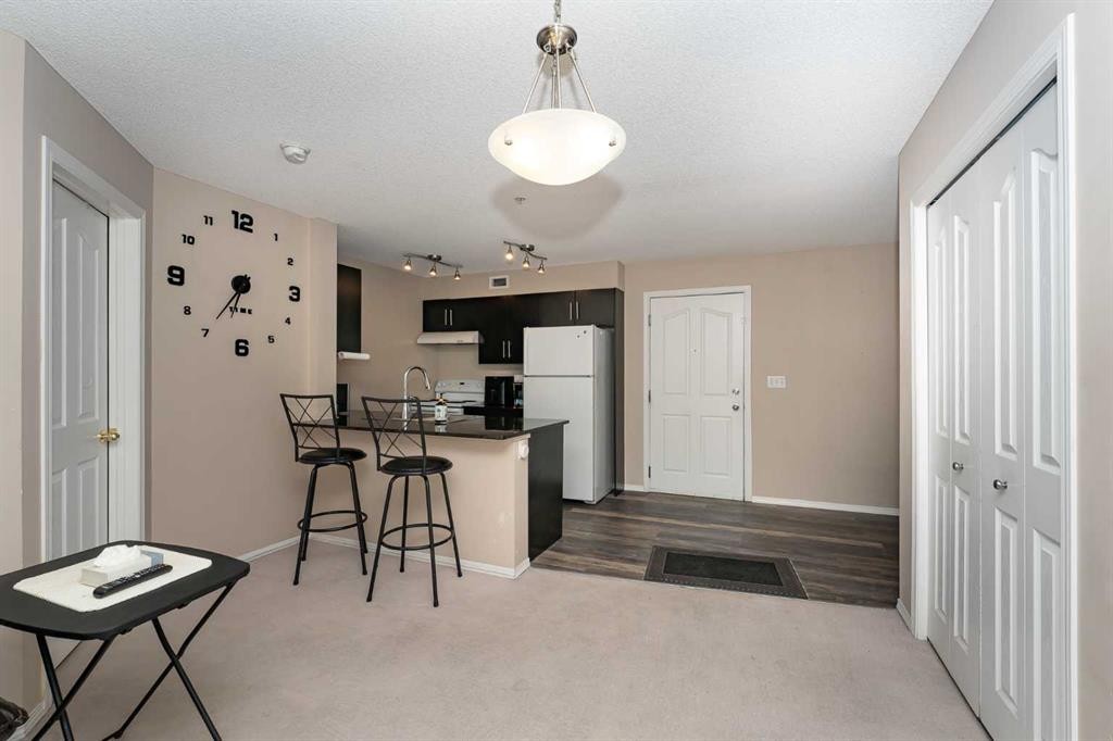 223-355 Taralake Way Ne, Calgary, AB - Indoor Photo Showing Kitchen