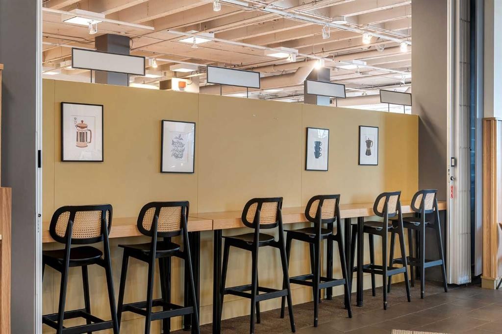 6455 Macloed Trail, Calgary, AB