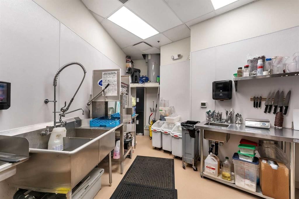 6455 Macloed Trail, Calgary, AB