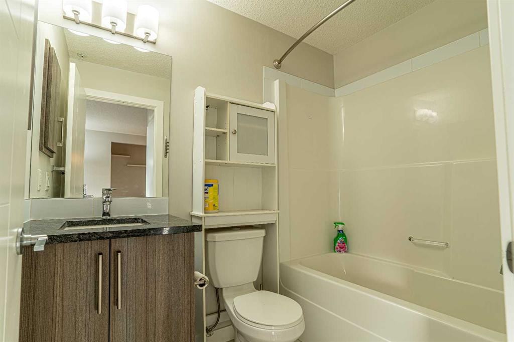 117-16 Sage Hill Terrace Nw, Calgary, AB - Indoor Photo Showing Bathroom
