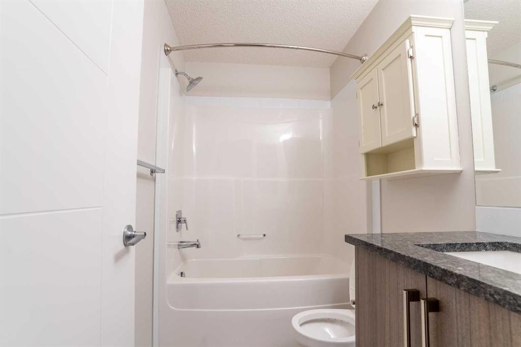 117-16 Sage Hill Terrace Nw, Calgary, AB - Indoor Photo Showing Bathroom