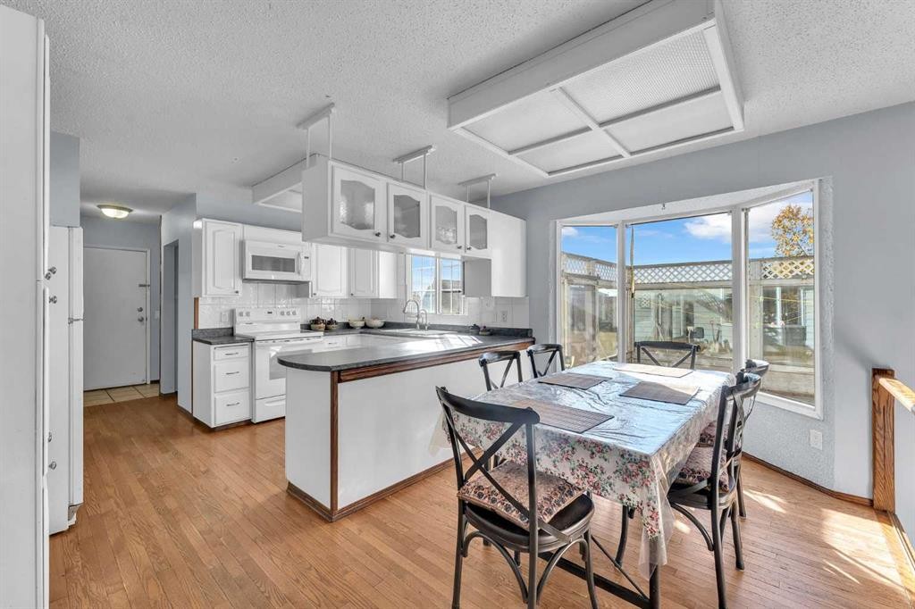 233081 Glenmore View Road, Rural Rocky View County, AB - Indoor