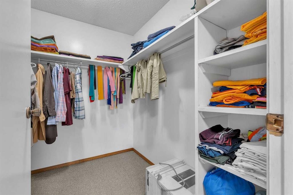 233081 Glenmore View Road, Rural Rocky View County, AB - Indoor With Storage