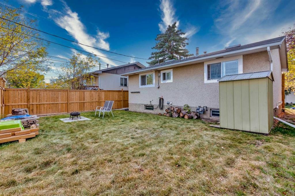 119 Maranda Close Ne, Calgary, AB - Outdoor
