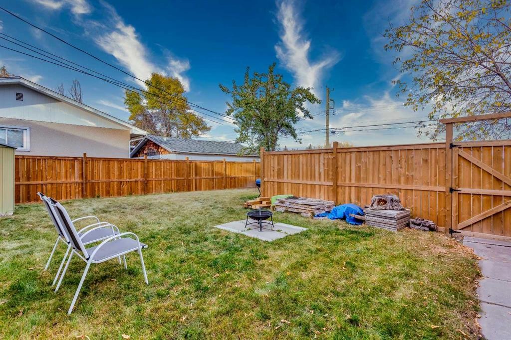 119 Maranda Close Ne, Calgary, AB - Outdoor