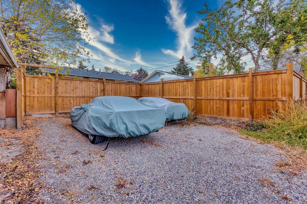 119 Maranda Close Ne, Calgary, AB - Outdoor