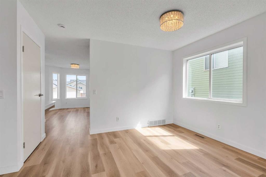 1149 Martindale Boulevard Ne, Calgary, AB - Indoor Photo Showing Other Room